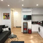 Studio Mandelieu Апартаменты *