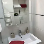 Studio Mandelieu Апартаменты *